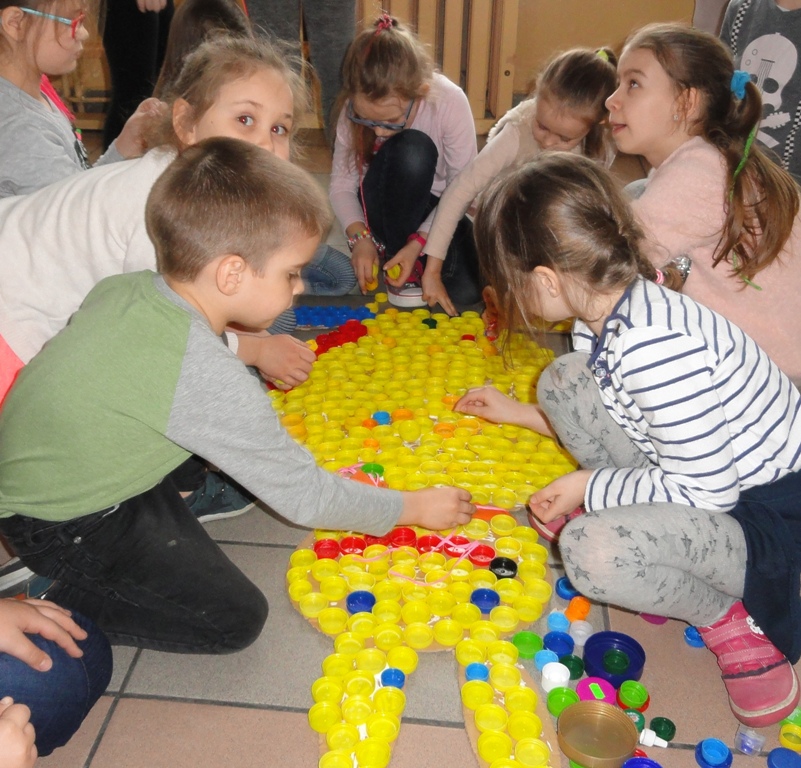 mali odkrywcy w czworce 5 20170413 1612768491