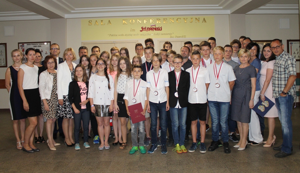 uczniowie nagrodzeni 10 20170612 1279352296