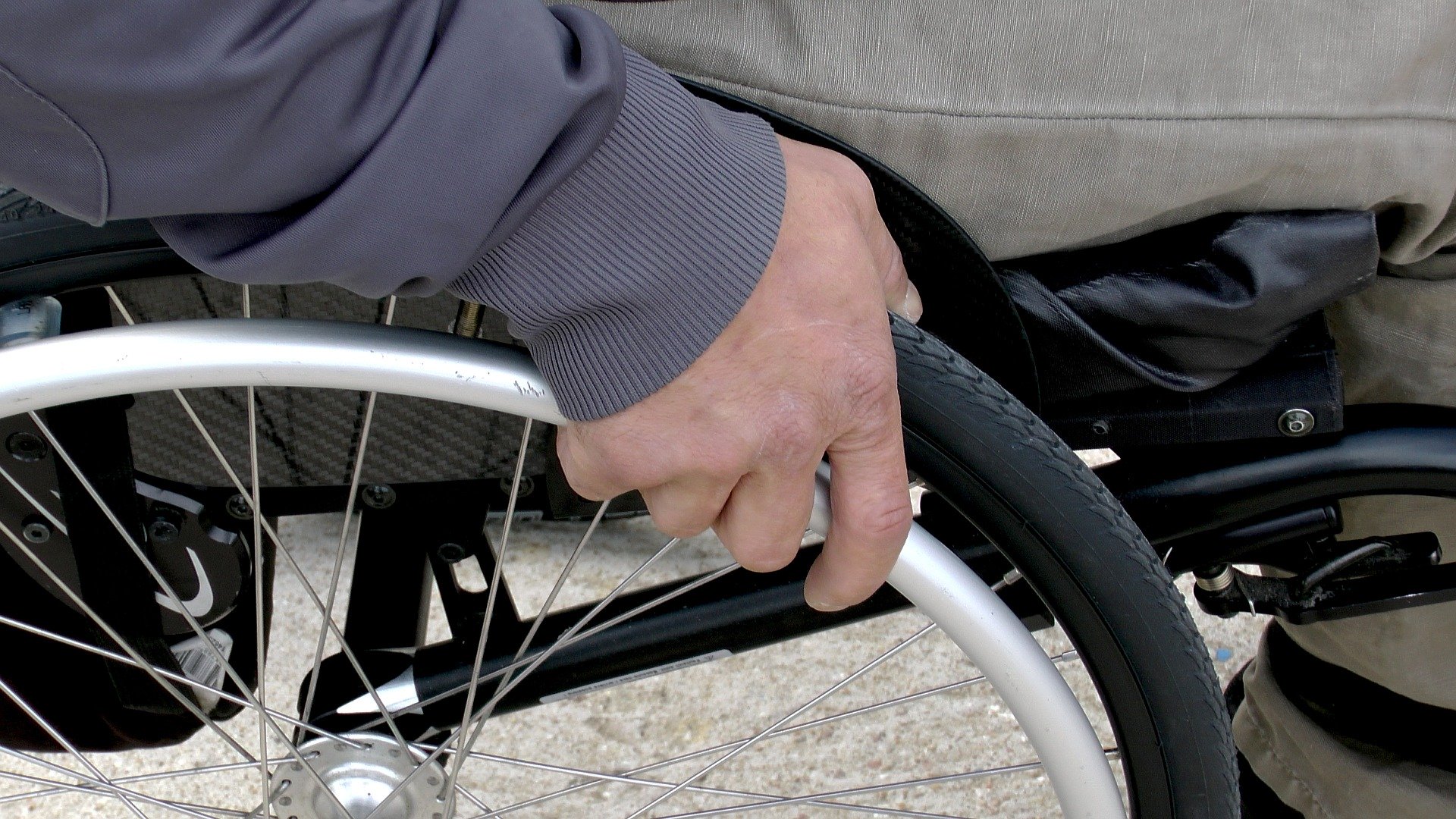 wheelchair-1230101 1920