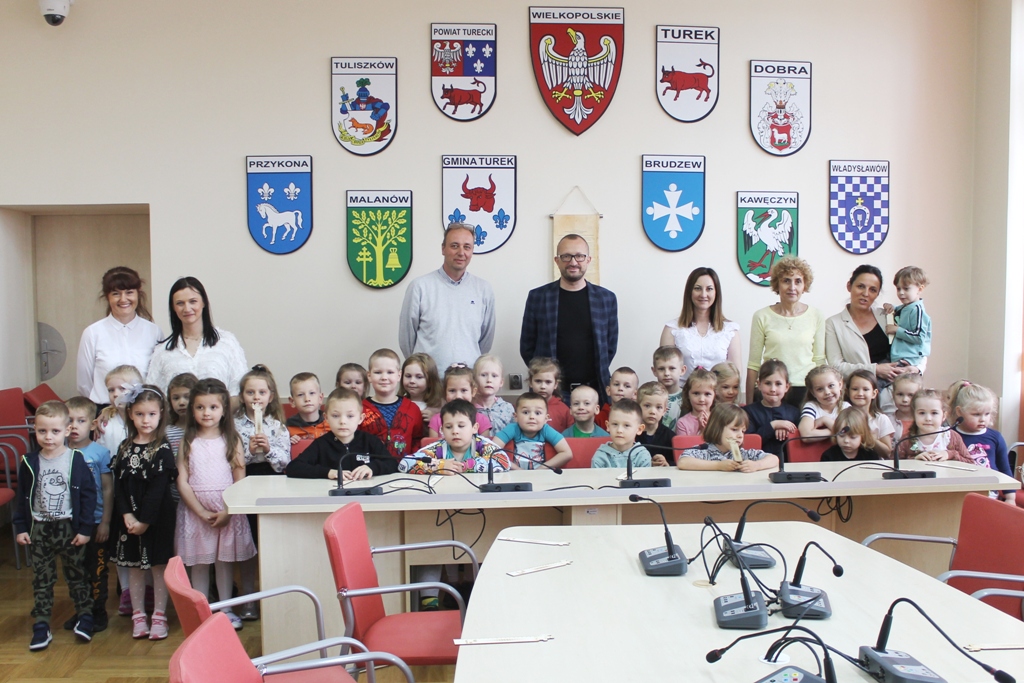 Przedszkolaki przyszły do urzędu